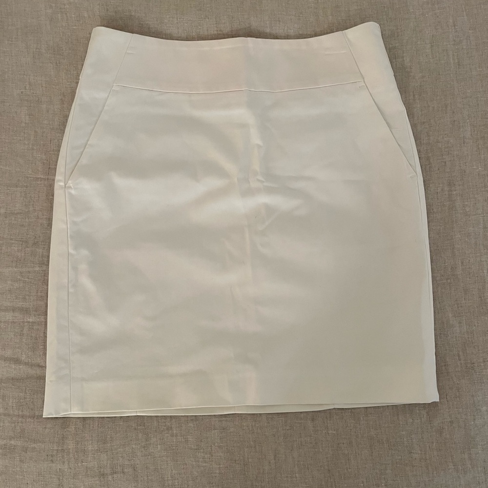 Short skirt